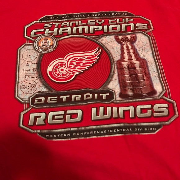 SOLD ❌ Vintage 2002 Detroit Red Wings T-shirts - Picture 5 of 8